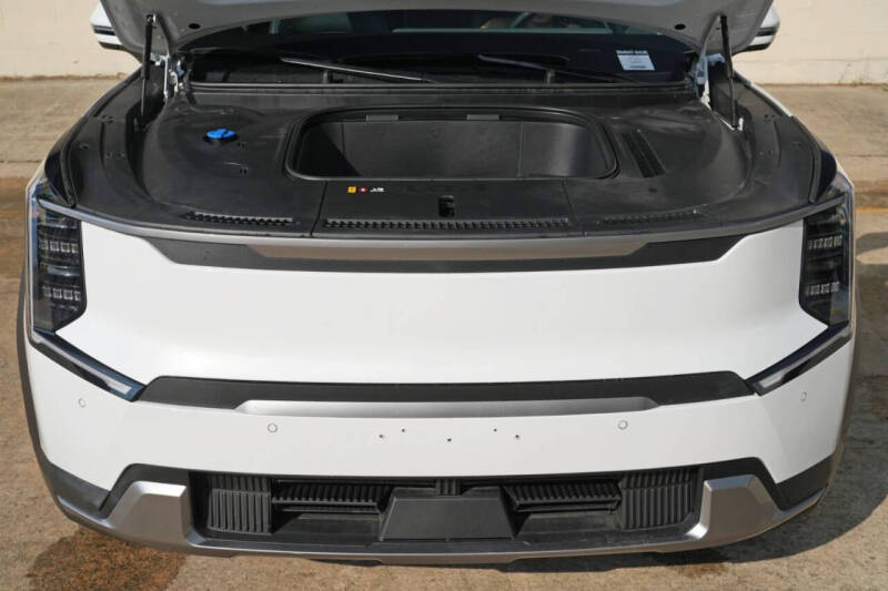 2026 Kia EV9 Light Long Range