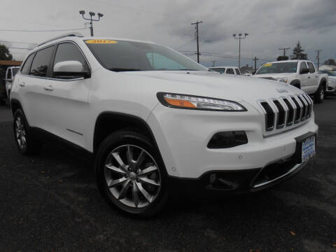 2017 Jeep Cherokee for sale at McKenna Motors in Union Gap WA