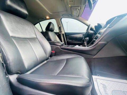 2015 Infiniti Q50 Premium