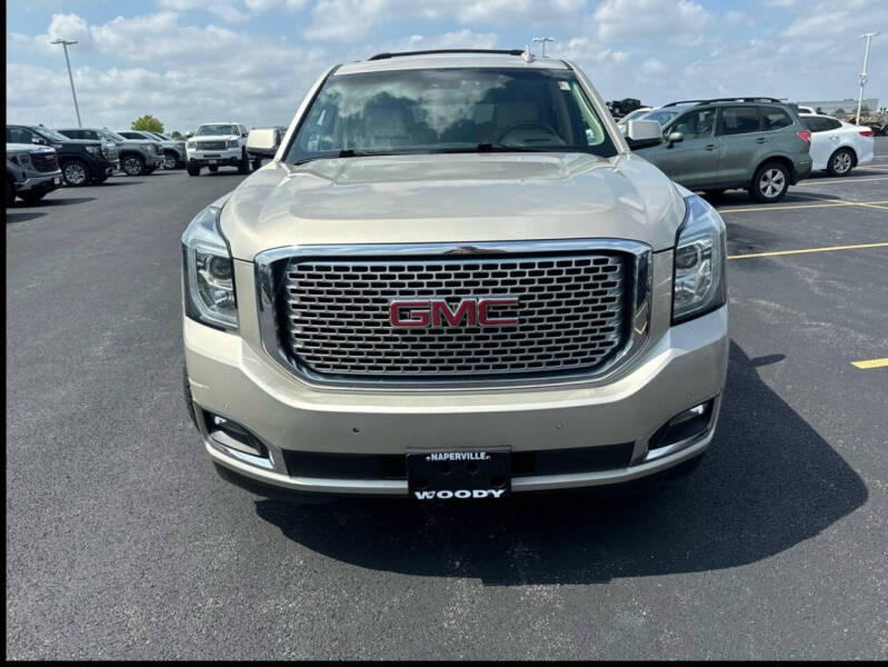 Used 2015 GMC Yukon XL Denali with VIN 1GKS2JKJ4FR549823 for sale in Elmhurst, IL