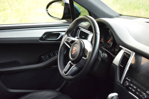 2017 Porsche Macan