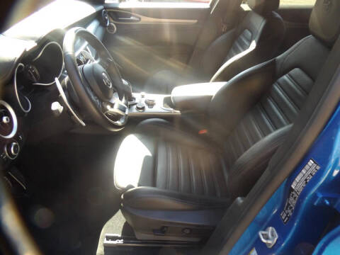 2022 Alfa Romeo Stelvio Veloce