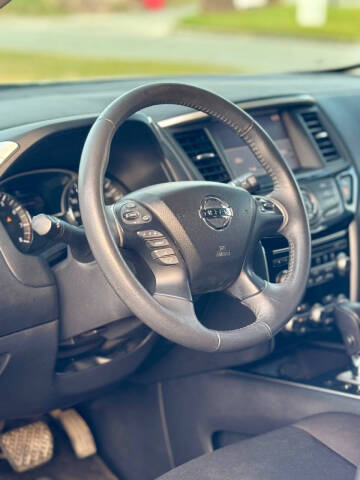 2017 Nissan Pathfinder S