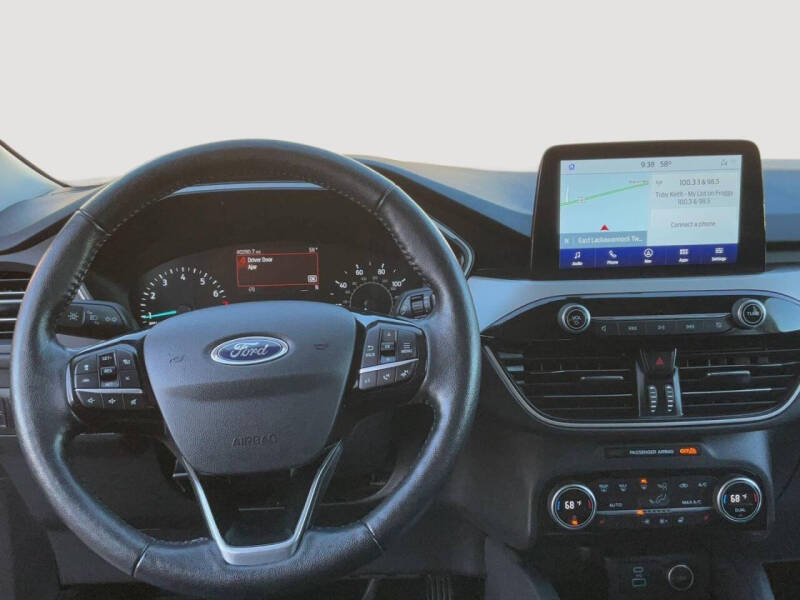 2021 Ford Escape SEL