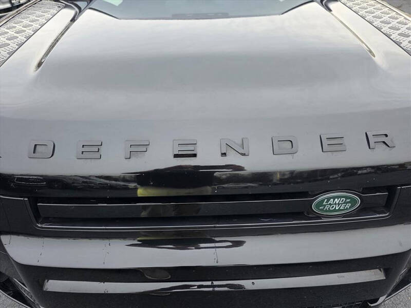 2023 Land Rover Defender 110 X-Dynamic SE