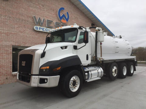 2015 Caterpillar CT660 Vac Truck