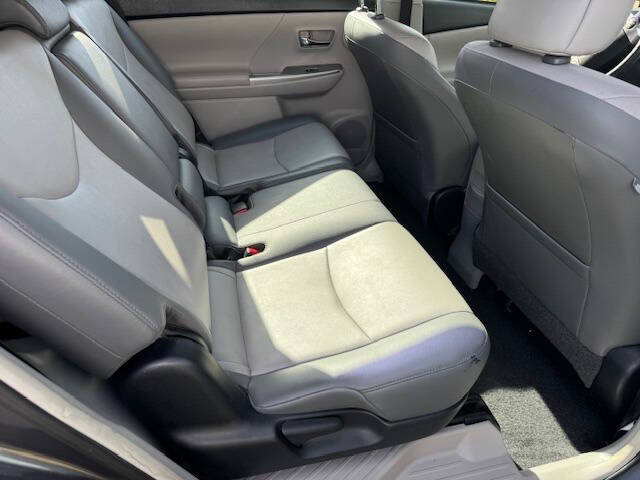 2015 Toyota Prius v Three