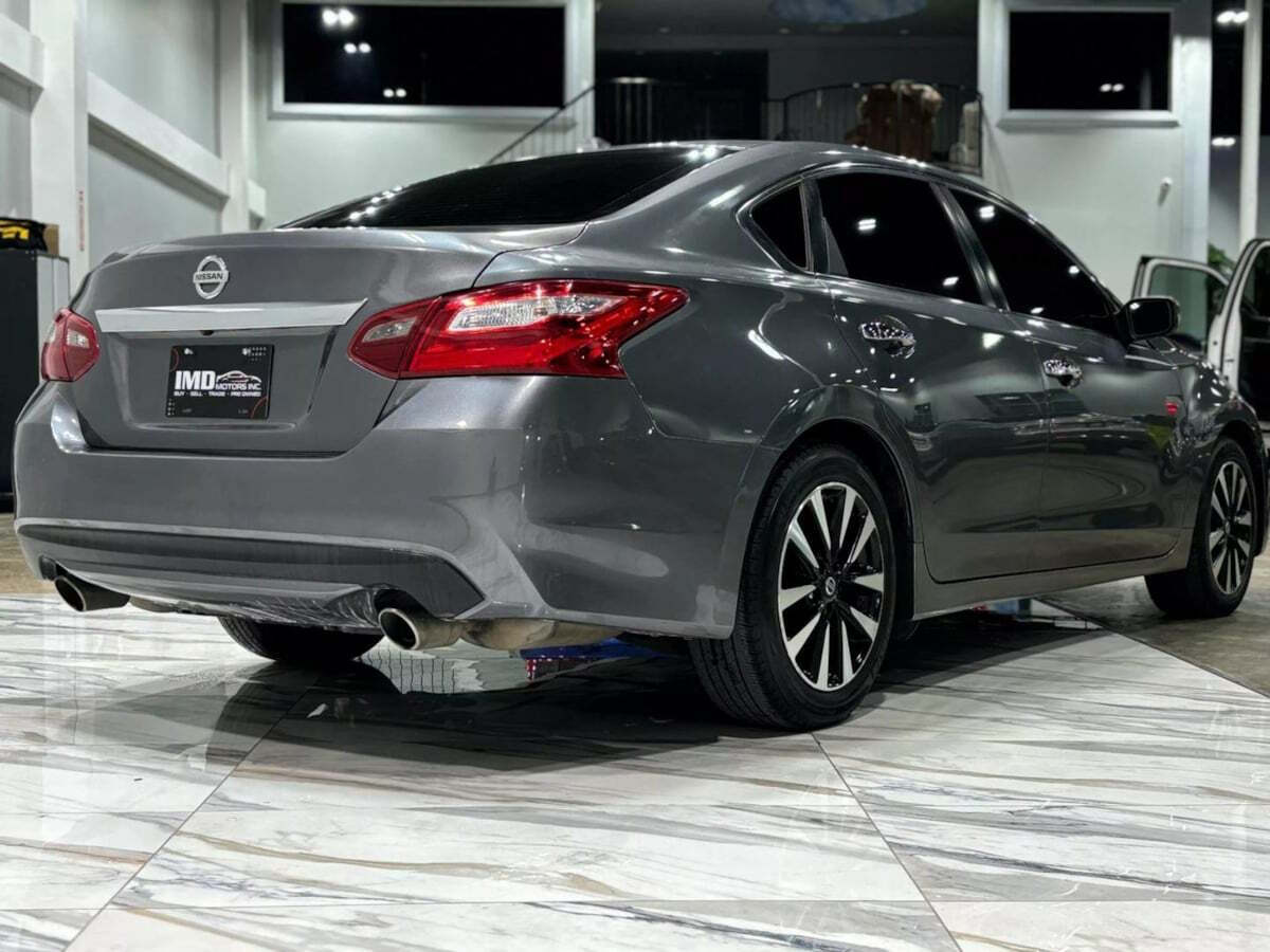 2018 Nissan Altima for sale at IMD MOTORS, INC in Dallas, TX