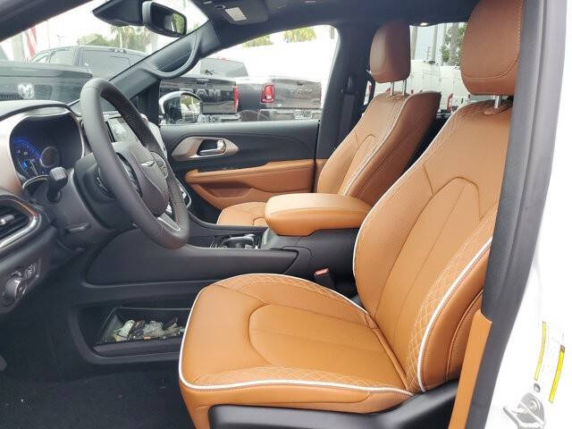 2026 Chrysler Pacifica Pinnacle