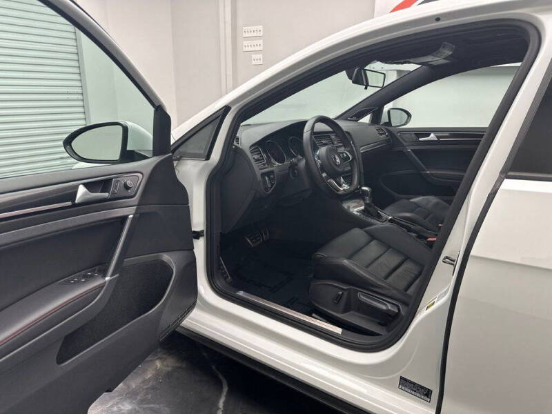 2017 Volkswagen Golf GTI SE