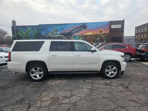 2015 Chevrolet Suburban for sale at RIVERSIDE AUTO SALES in Sioux City IA