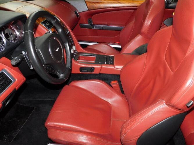 2006 Aston Martin DB9 Volante