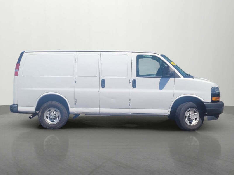 2021 Chevrolet Express 2500