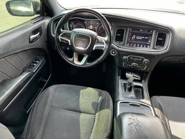 2017 Dodge Charger SXT