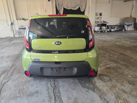 2014 Kia Soul +