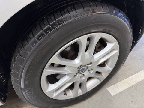 2015 Volvo XC60 T5 Premier