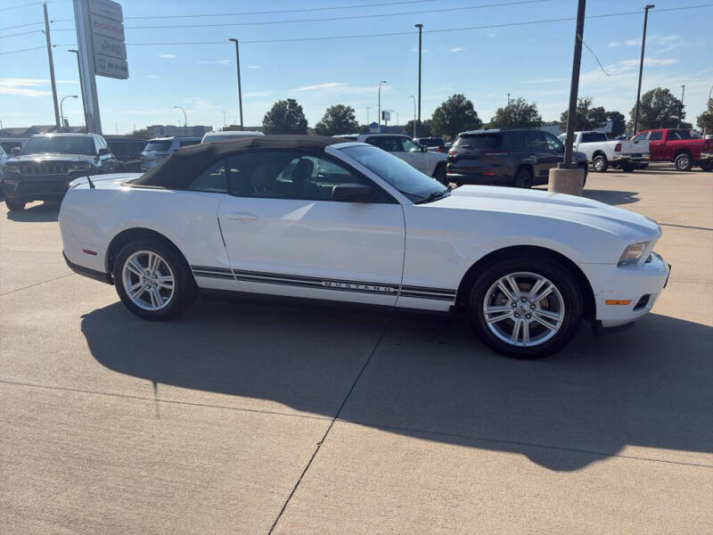 2010 Ford Mustang V6