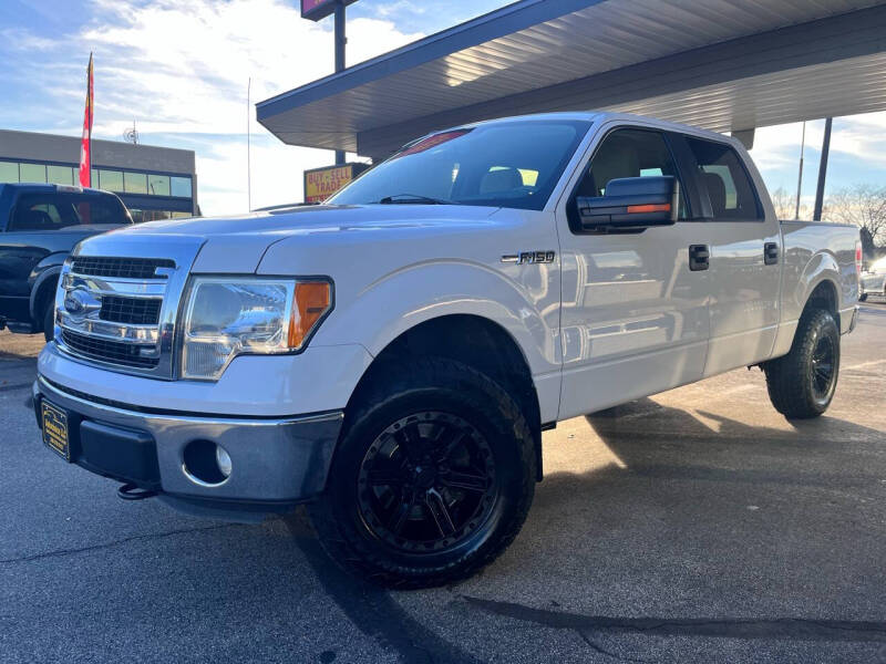 2014 Ford F-150 XLT photo 2