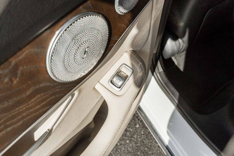 2017 Mercedes-Benz C-Class