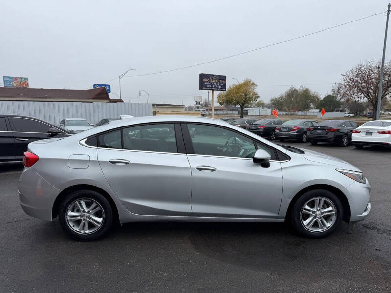 2017 Chevrolet Cruze LT Auto