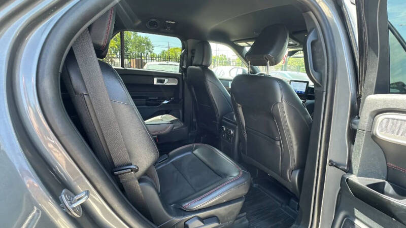 2023 Ford Explorer ST-Line