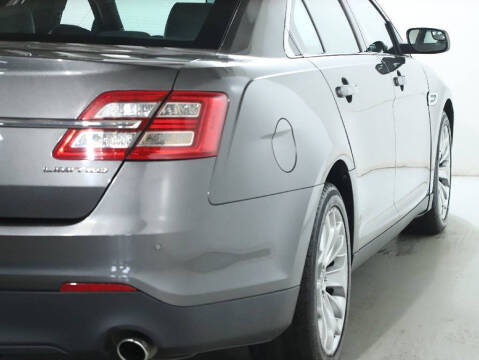 2016 Ford Taurus Limited