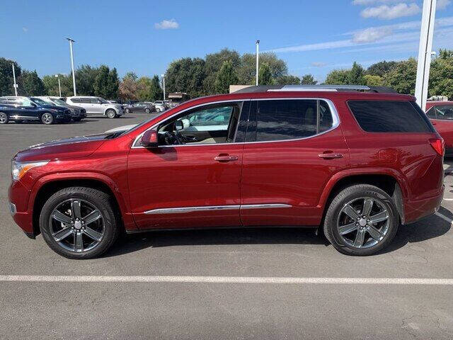 2017 GMC Acadia Denali