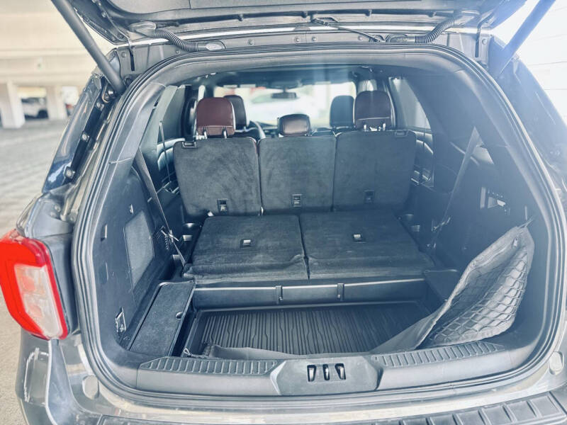 2020 Ford Explorer Platinum