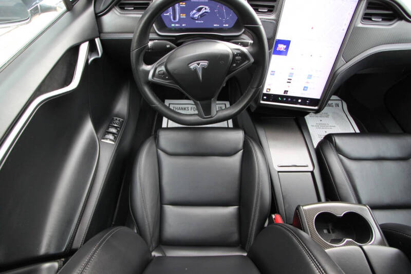 2020 Tesla Model S Performance photo 39