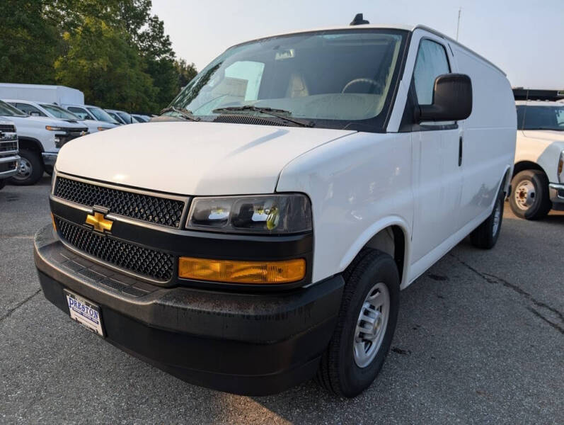 2025 Chevrolet Express 2500