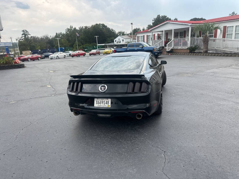 2017 Ford Mustang V6