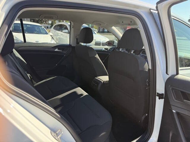 2019 Volkswagen e-Golf SE