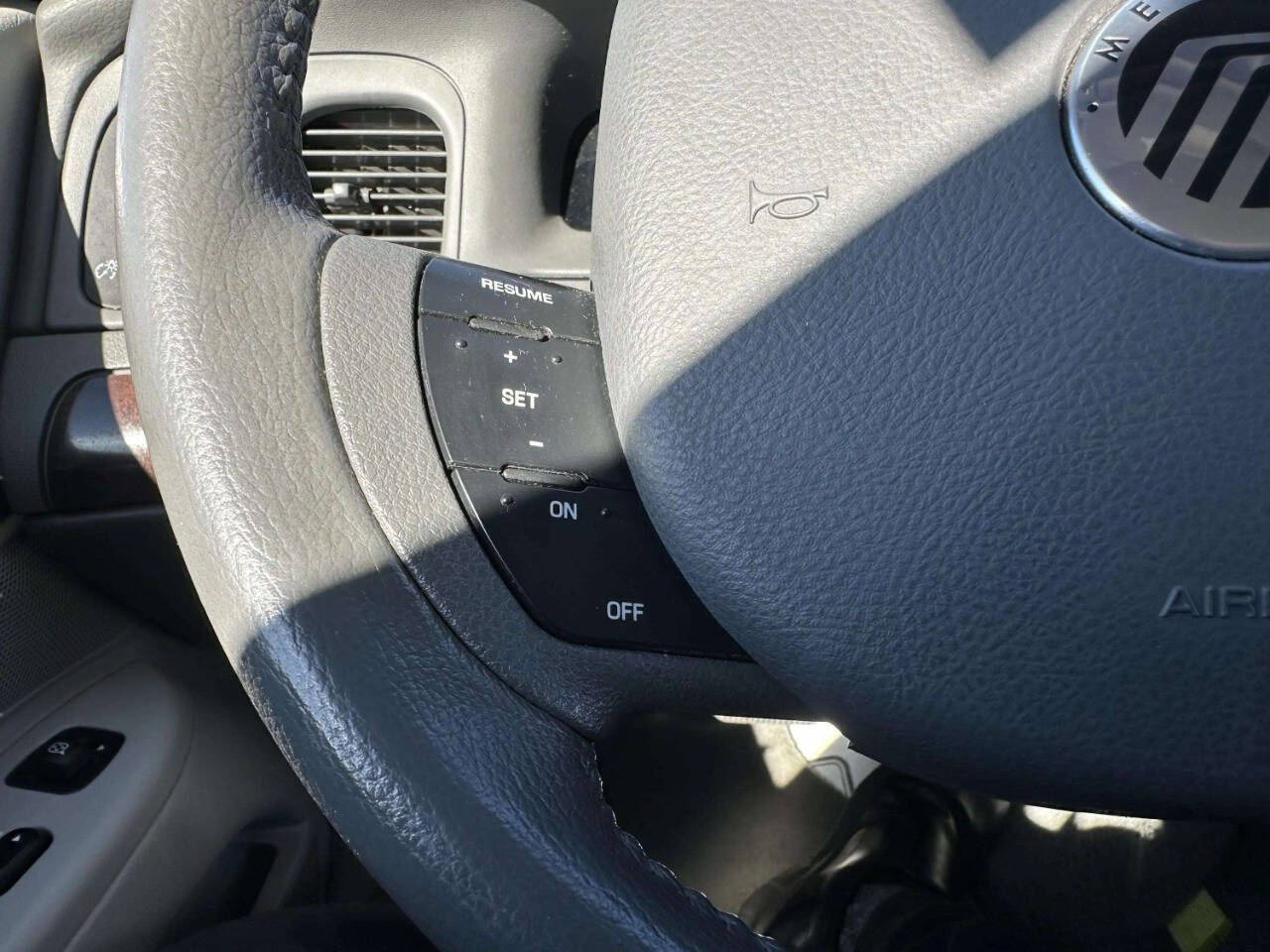 MercuryGrand Marquis25