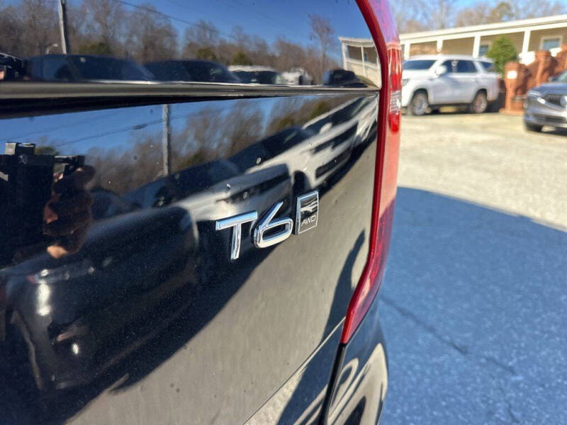 2019 Volvo XC90 T6 Momentum