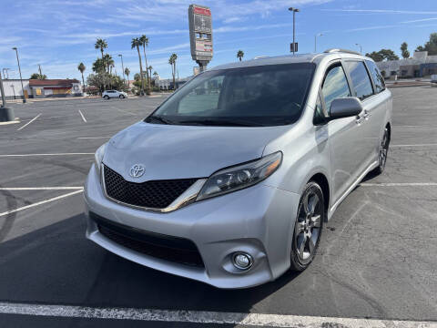 2016 Toyota Sienna SE Premium 8-Passenger
