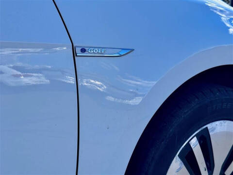 2016 Volkswagen e-Golf SE