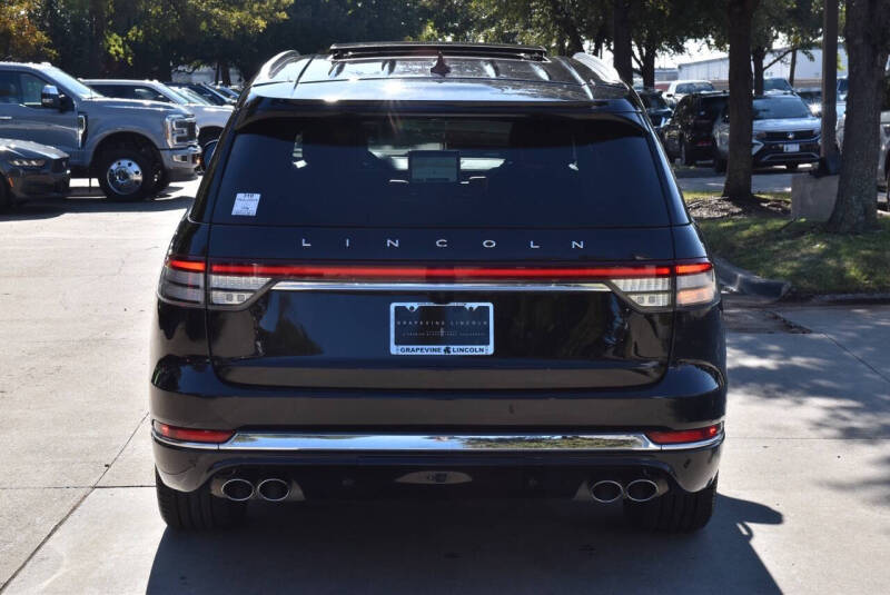 2022 Lincoln Aviator Black Label