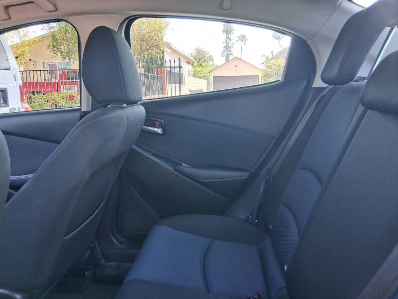 2017 Toyota Yaris iA