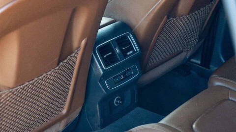 2018 Audi Q5 2.0T quattro Premium Plus