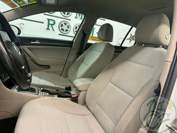 2018 Volkswagen Golf TSI S