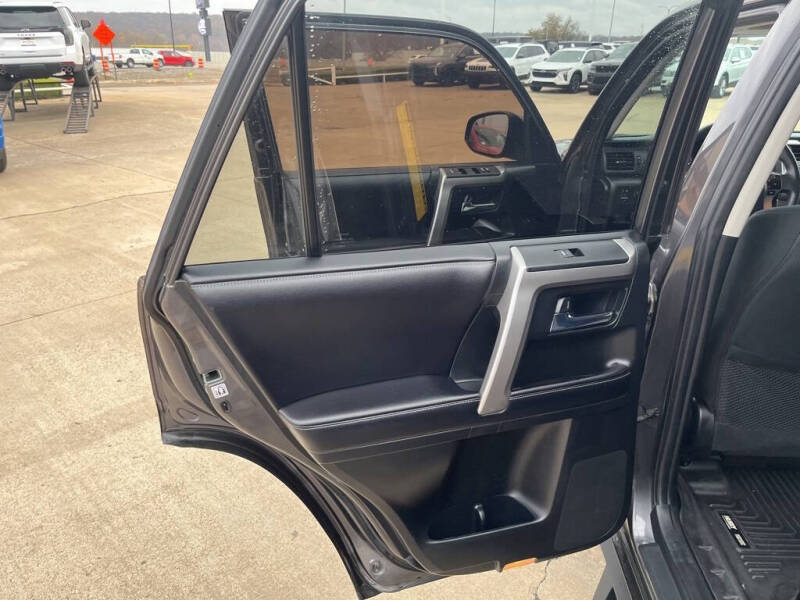 2017 Toyota 4Runner SR5