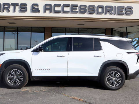 2024 Chevrolet Traverse LT