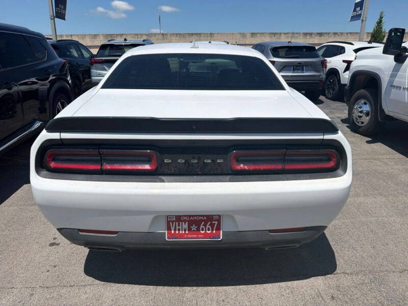 2017 Dodge Challenger SXT