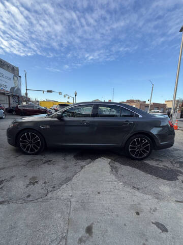 2018 Ford Taurus SEL