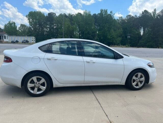 2016 Dodge Dart SXT's photo