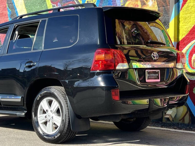 2013 Toyota Land Cruiser