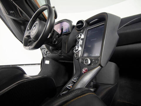 2021 McLaren 765LT