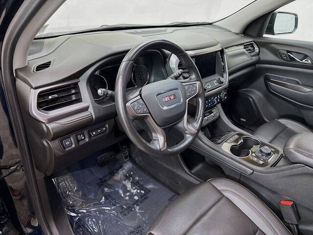 2022 GMC Acadia AT4