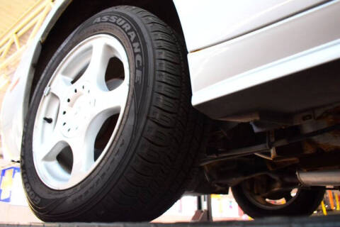 2004 Ford Mustang Deluxe