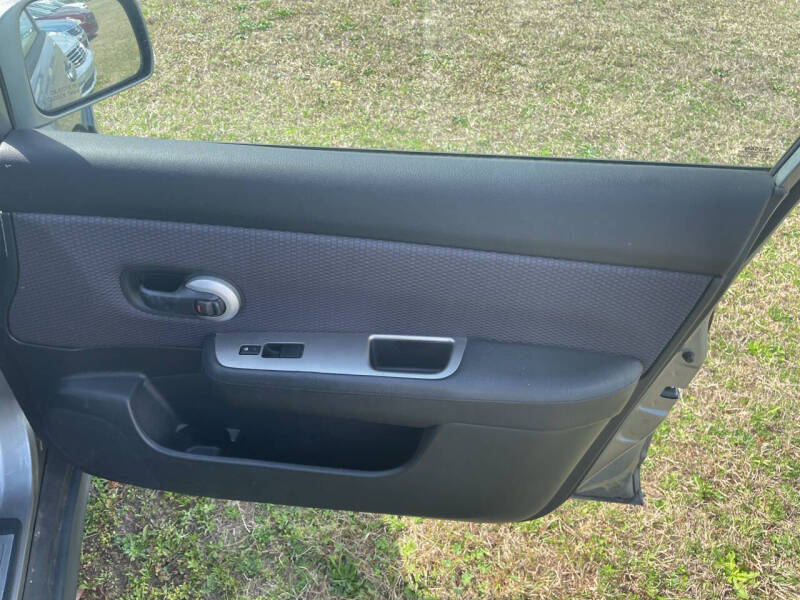 2008 Nissan Versa 1.8 S